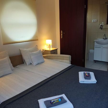 Sorompo Vendeghaz Hotel Balatonkenese Luaran gambar