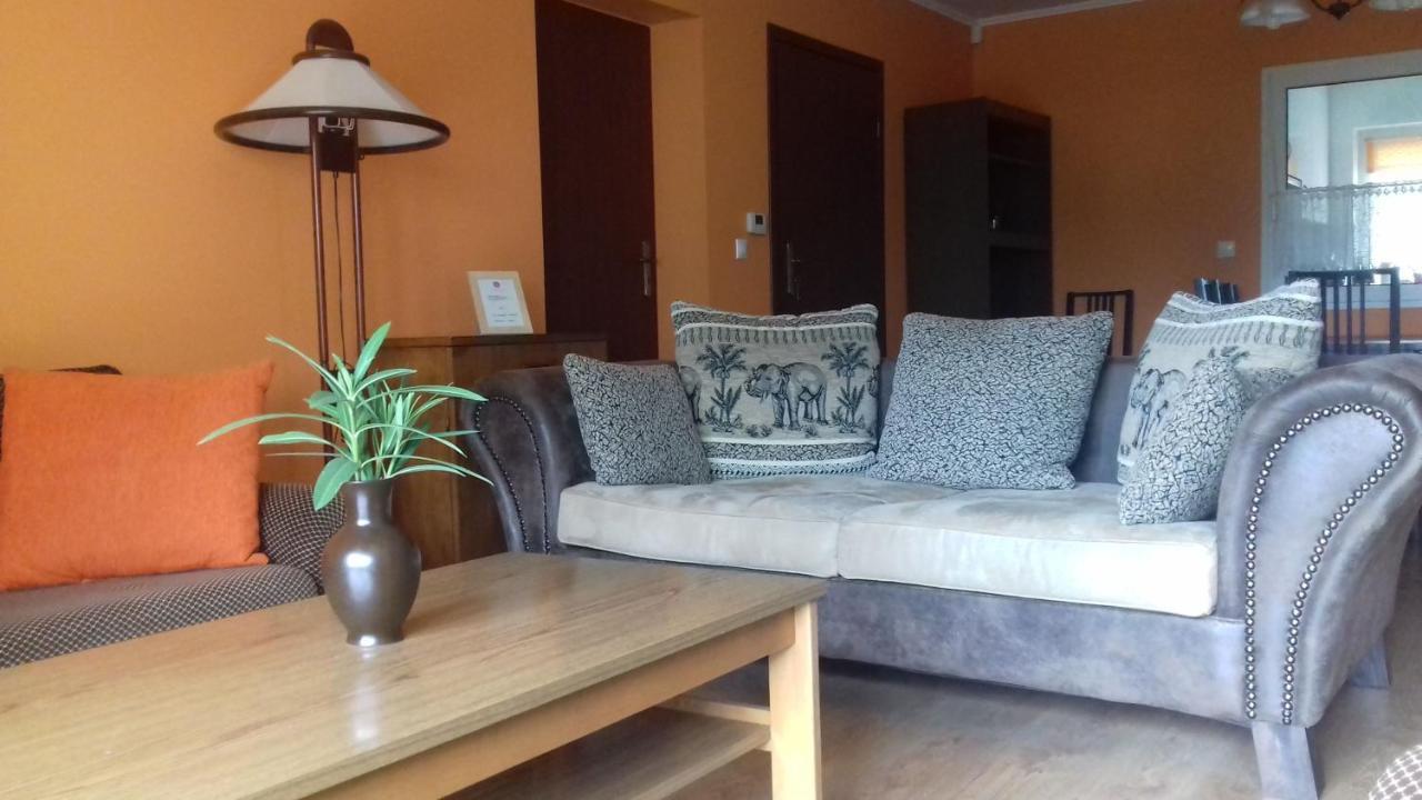 Sorompo Vendeghaz Hotel Balatonkenese Luaran gambar
