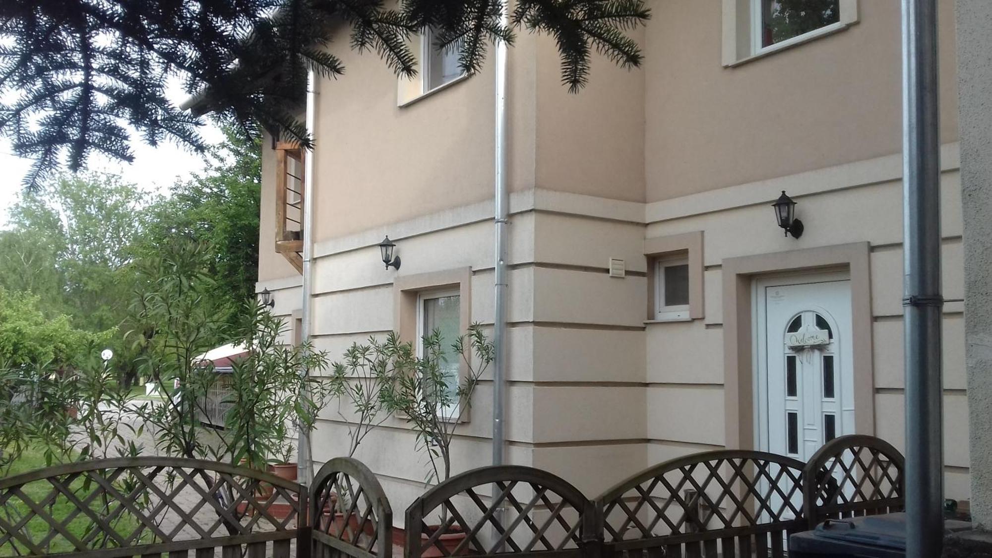 Sorompo Vendeghaz Hotel Balatonkenese Luaran gambar