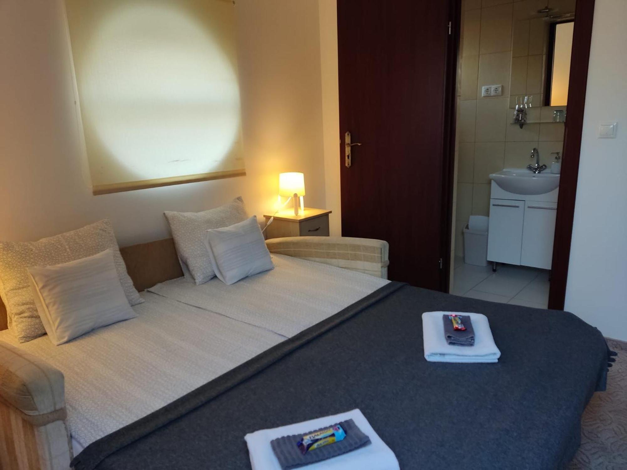 Sorompo Vendeghaz Hotel Balatonkenese Luaran gambar