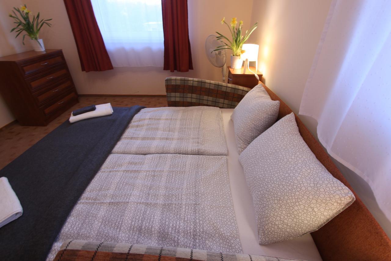 Sorompo Vendeghaz Hotel Balatonkenese Luaran gambar